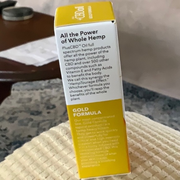 PlusCBD Oil Hemp Roll-On 200mg - Picture 4 of 4